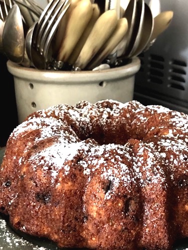 apple bundt cake