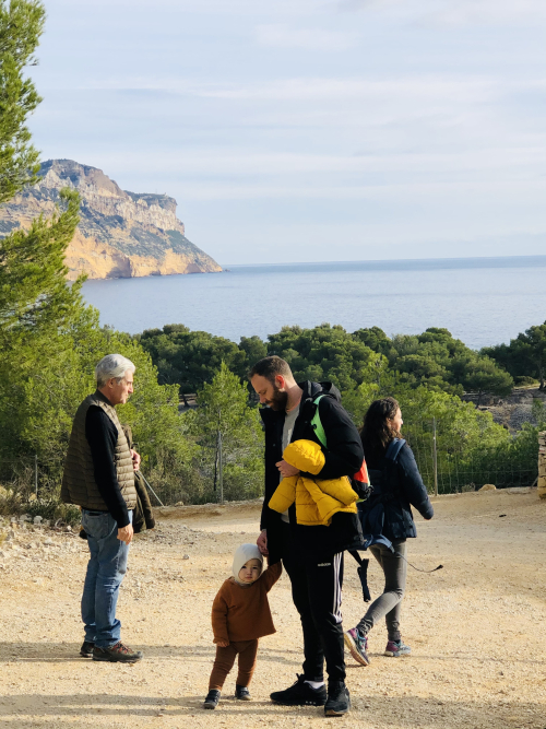 sunday in Cassis promenade