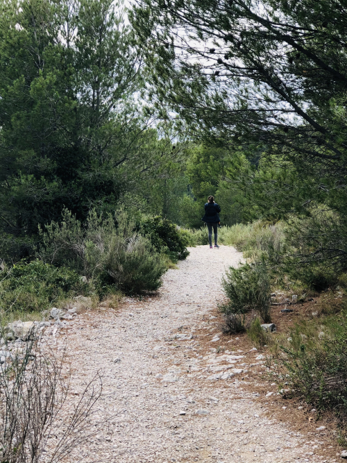 sunday in Cassis promenade