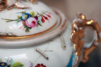 Painted-sugar-bowl Painted-sugar-bowl