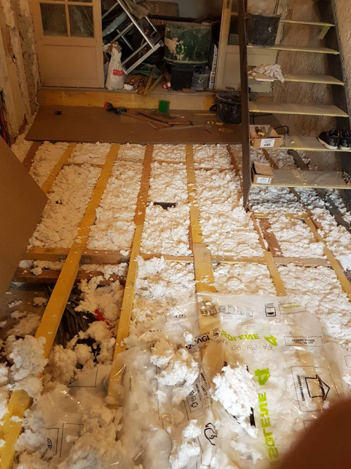 Filling, sound proofing, insulating the floor Filling, sound proofing, insulating the floor