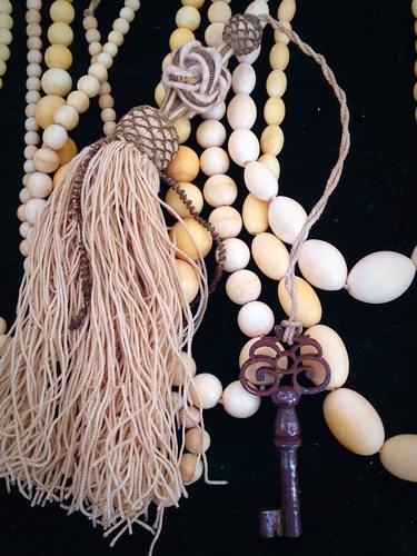 image from https://s3.amazonaws.com/feather-client-files-aviary-prod-us-east-1/2016-04-23/c0376f026cf048b6befbe60d8da8086b.png image from https://s3.amazonaws.com/feather-client-files-aviary-prod-us-east-1/2016-04-23/c0376f026cf048b6befbe60d8da8086b.png